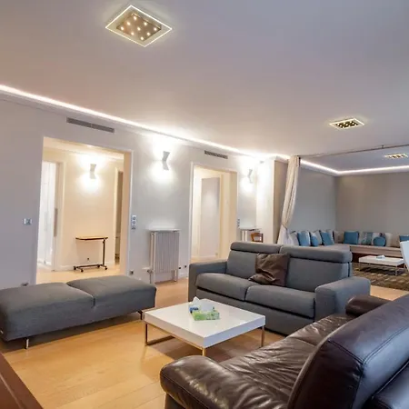 Luxury Bastille Apartment
